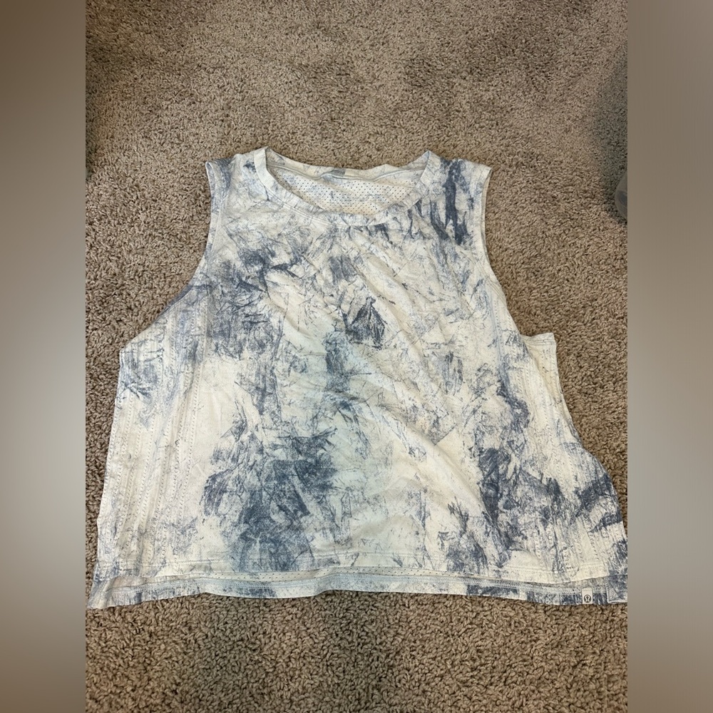 Lululemon tank top